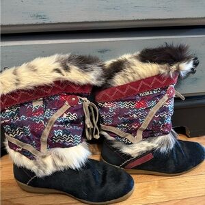 Muk Luks Women's Winter Boots - Multicolor